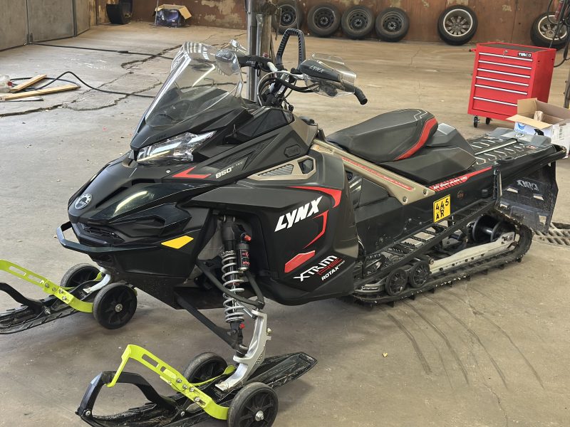 Lynx Xtrim 850 -18